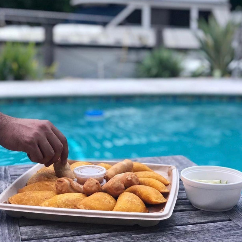 Pre-cooked Mini Venezuelan Cheese Empanadas 6 Units | Mini Empanadas De Queso Venezolanas Precocidas | Panna